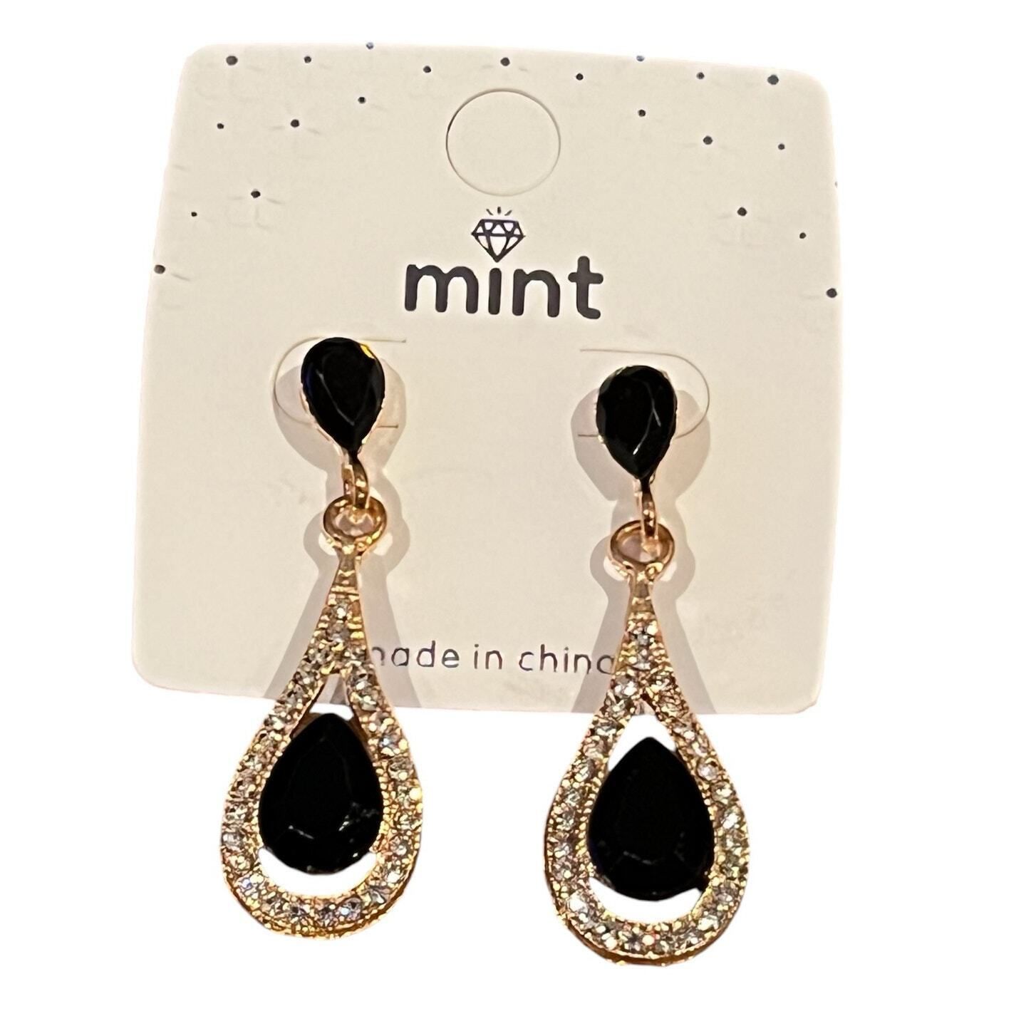 Teardrop Drop Earrings Clutch Back Earrings Cubic Zirconia Golden Tone Romantic 15$